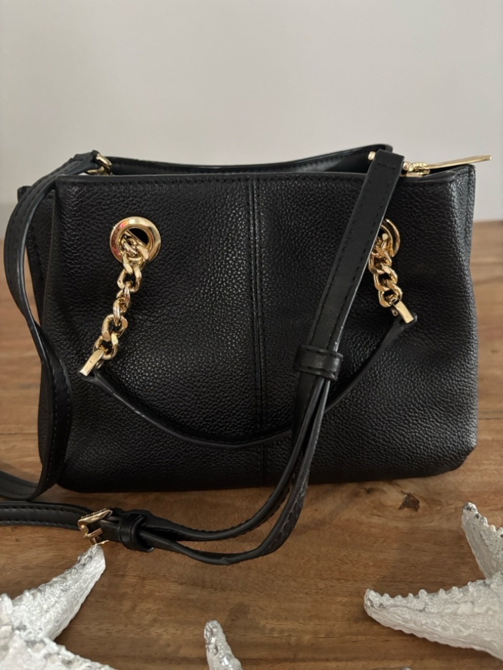 Michael Kors Black Teagen Small Pebbled Leather Messenger Bag - Picture 3 of 14